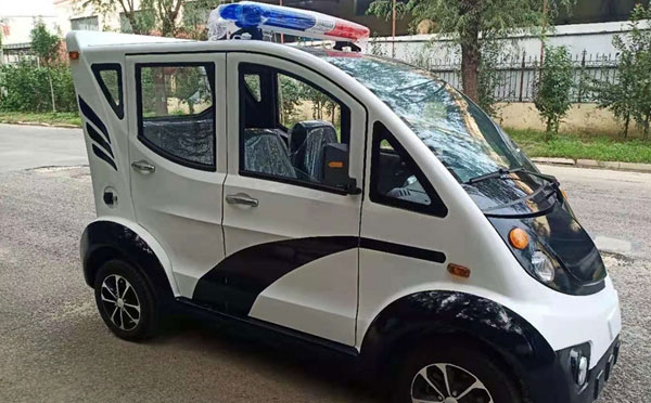 正宁警用巡逻车